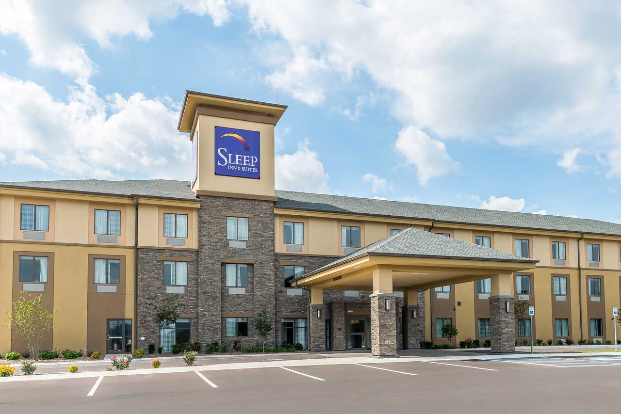 Quality Inn & Suites Frostburg-Cumberland Exterior photo